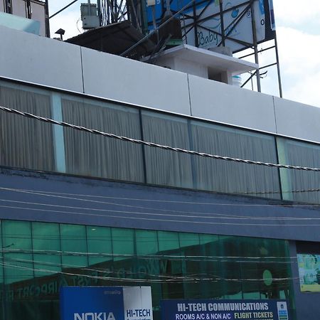 Port View Residency Pvr Hotel Nedumbassery Kültér fotó