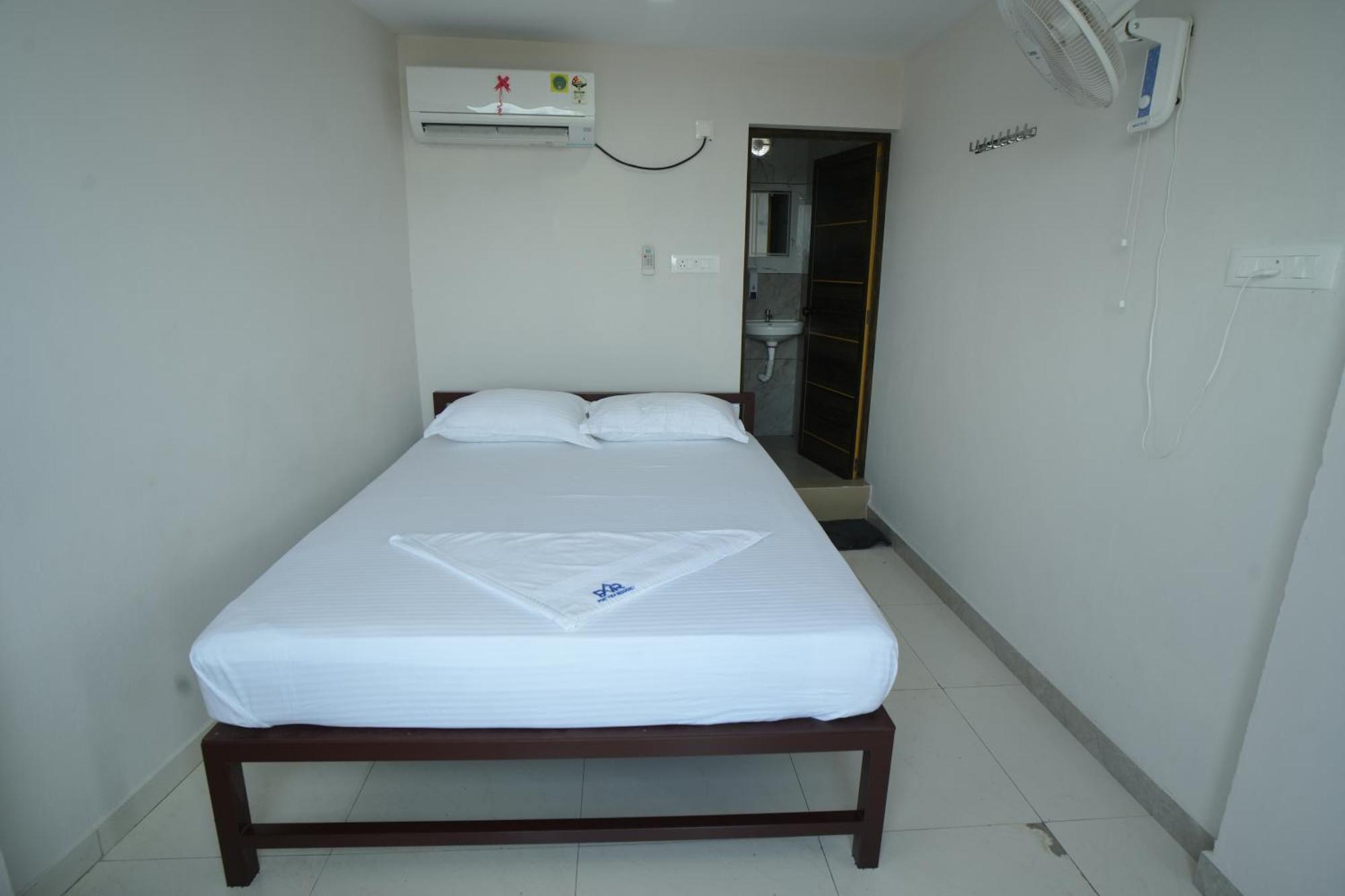 Port View Residency Pvr Hotel Nedumbassery Kültér fotó