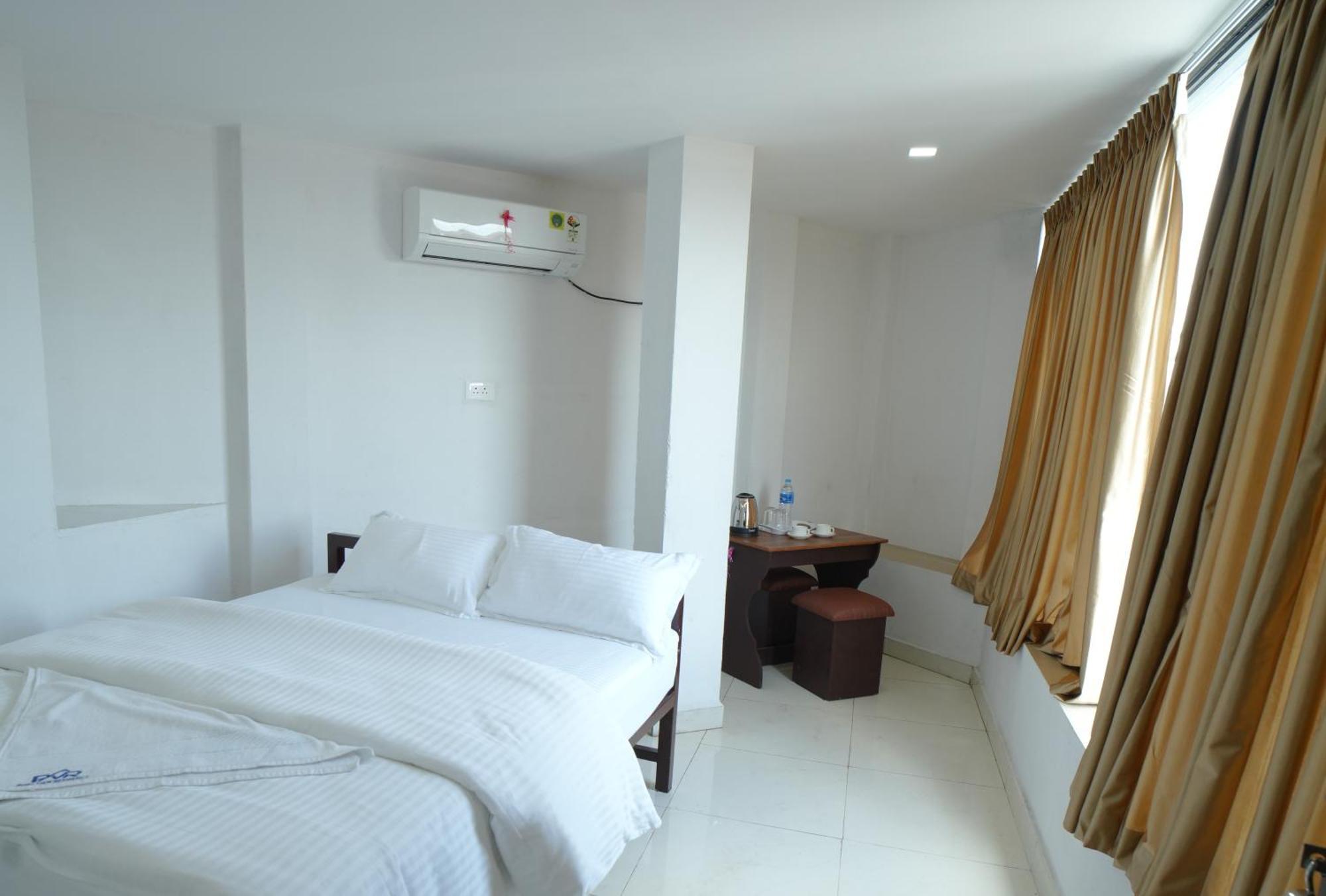 Port View Residency Pvr Hotel Nedumbassery Kültér fotó