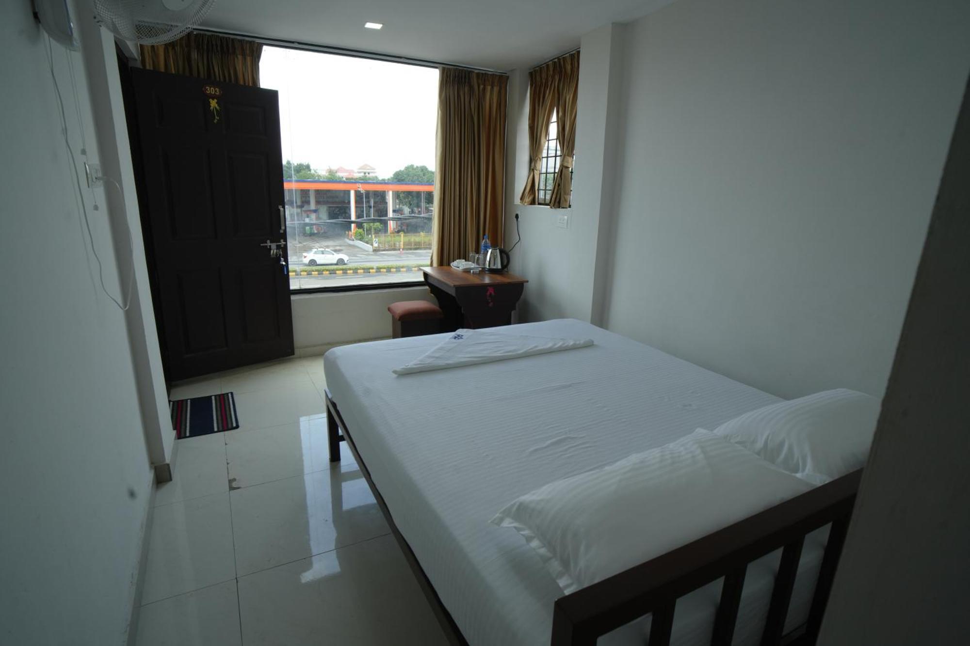 Port View Residency Pvr Hotel Nedumbassery Kültér fotó