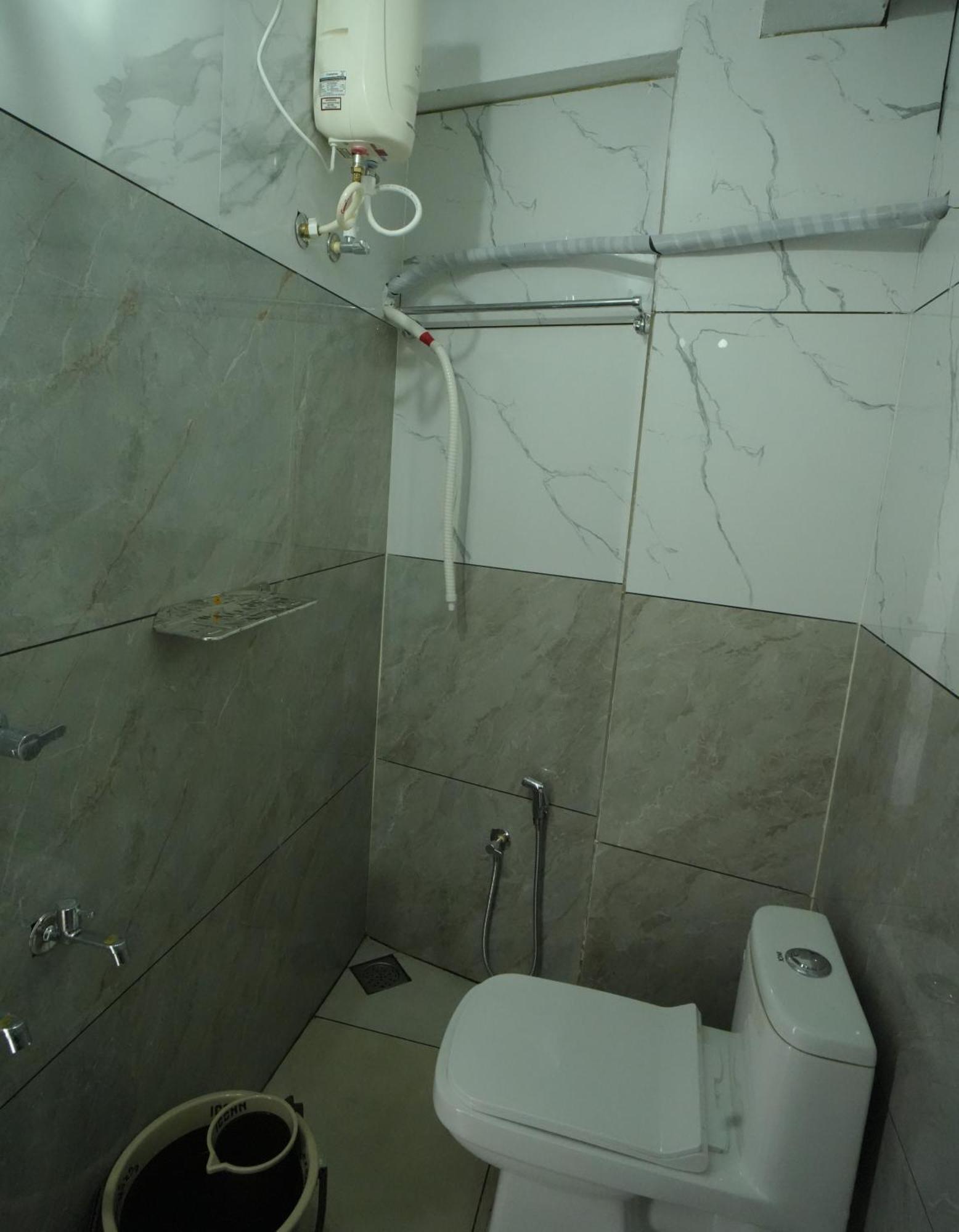 Port View Residency Pvr Hotel Nedumbassery Kültér fotó